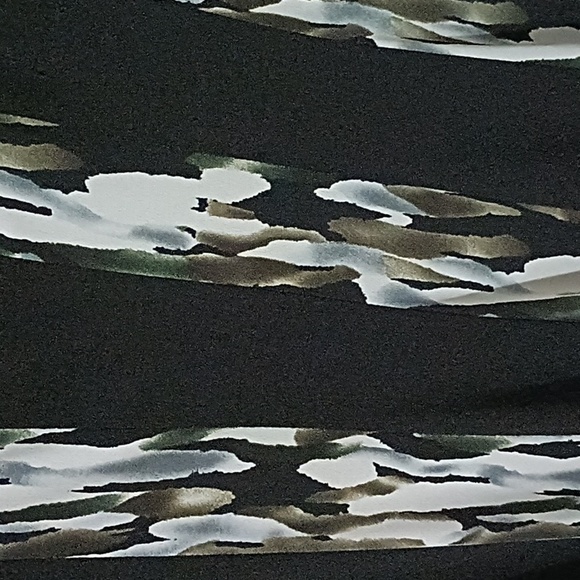 Sleeveless dress - Picture 4 of 4